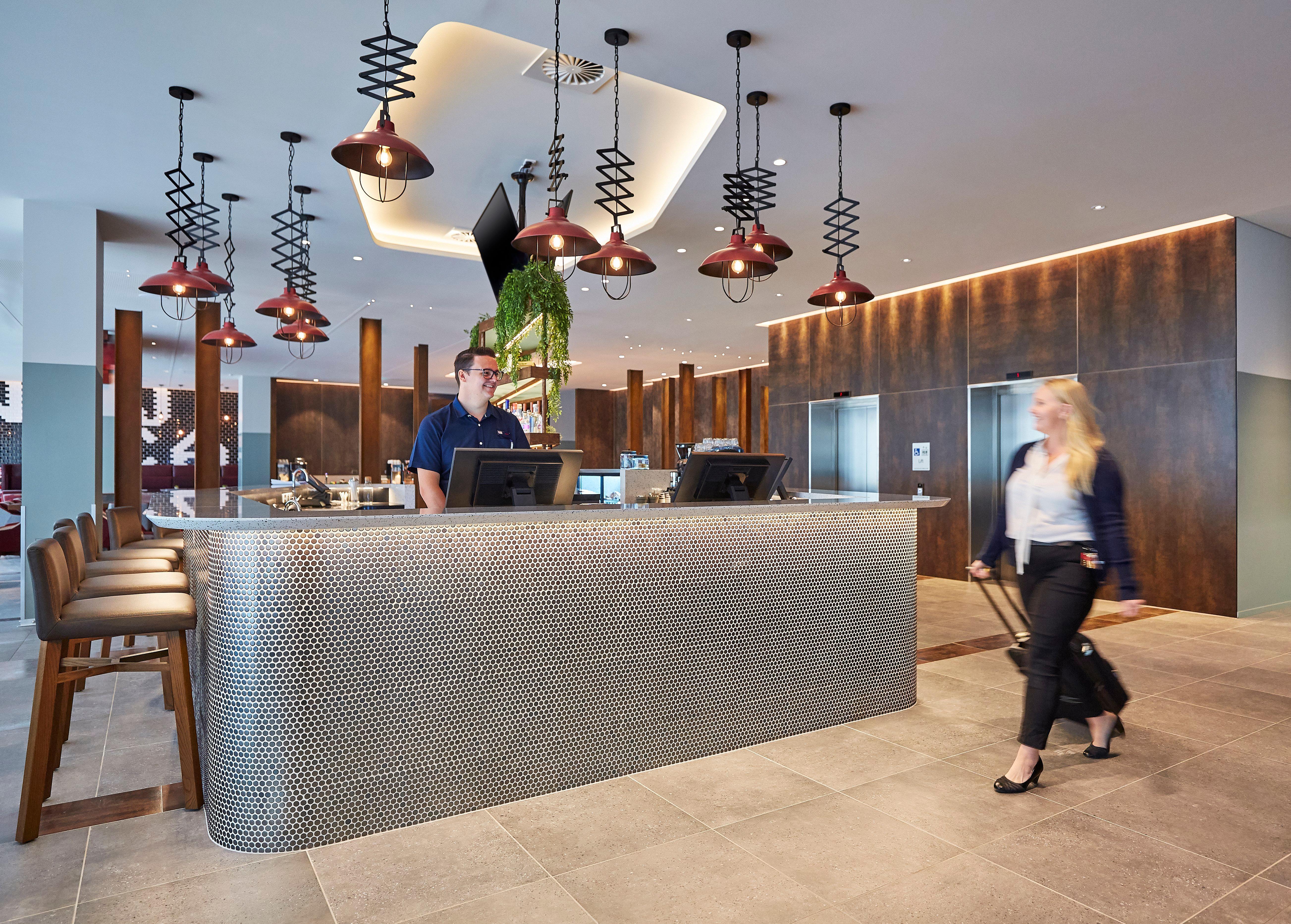 Holiday Inn Express Newcastle By Ihg Buitenkant foto