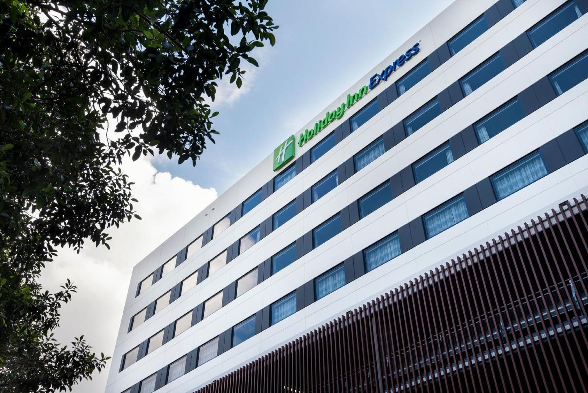 Holiday Inn Express Newcastle By Ihg Buitenkant foto
