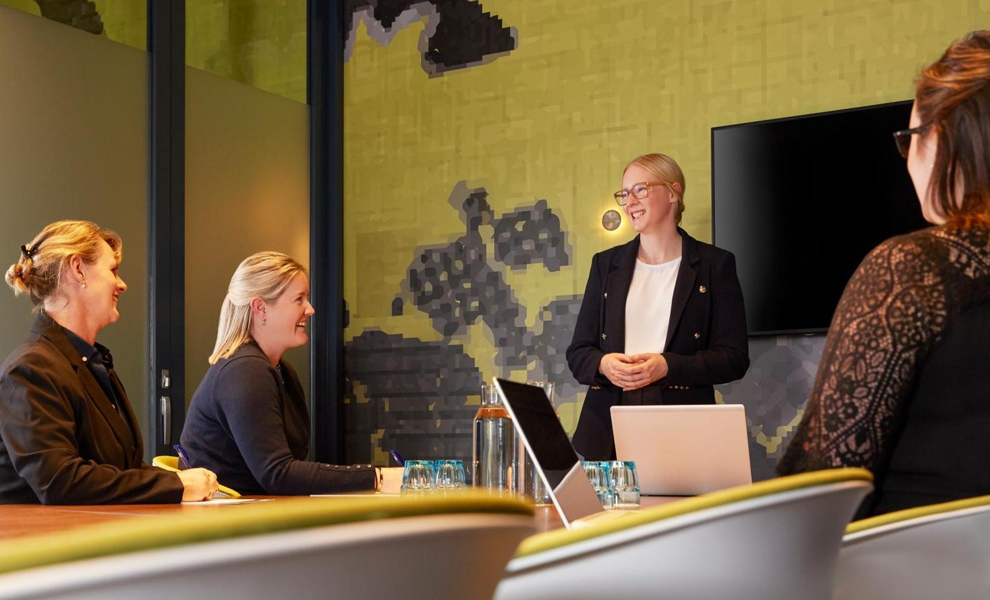 Holiday Inn Express Newcastle By Ihg Buitenkant foto